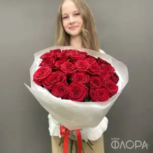 25 красных роз